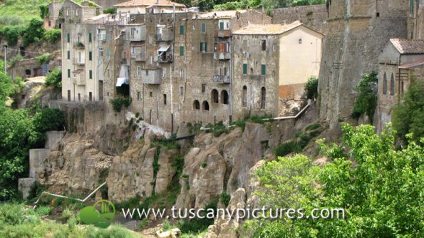 Pitigliano